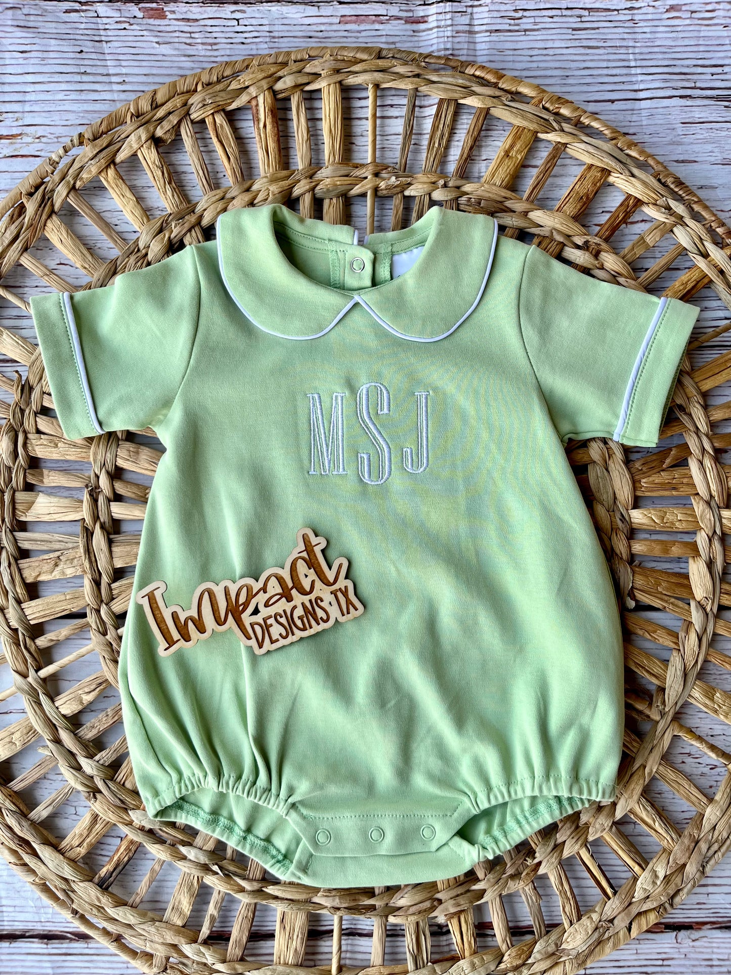 Embroidered Piping Collared Bubble