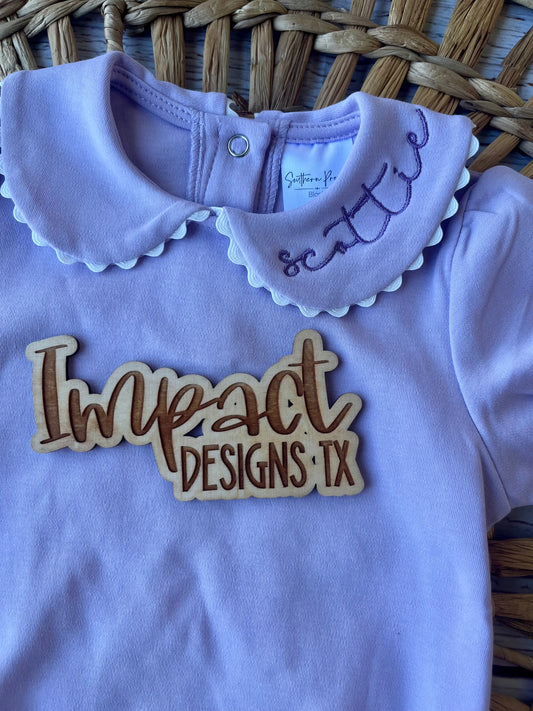 Monogrammed Scalloped Collar Bubble